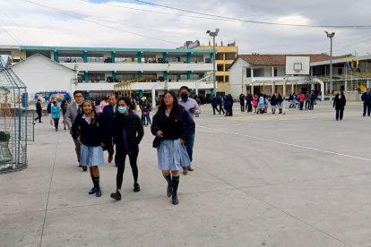 Inicio de clases: Policía Nacional implementa medidas de seguridad en unidades educativas de Cotopaxi