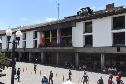 Municipio de Quito denuncia deuda millonaria del Gobierno desde la época de Lasso.