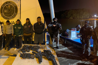Cinco presunto miembros de los ‘Lobos Sao Box’ fueron detenidos por las Fuerzas Armadas en el Archipiélago de Jambelí.