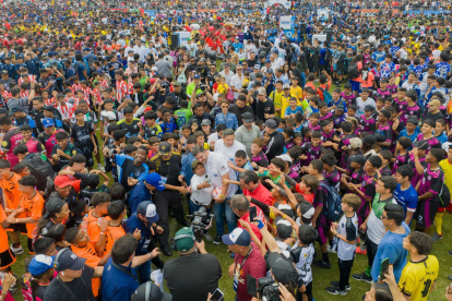 Más de 20 mil asistentes celebraron el inicio de LigaPro Kids, la cuna del fútbol ecuatoriano.