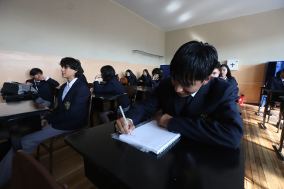 Cerca de 99.000 docentes estarán a cargo de la educación de más de 1.7 millones de menores de edad en más de 6.000 instituciones educativas.