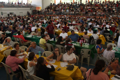 La Unidad Educativa Javier reunió a cientos de familias en una jornada solidaria para apoyar la educación de niños y jóvenes.