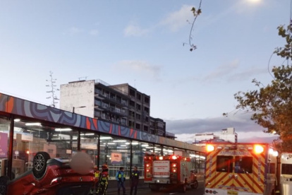 El vehículo se impactó contra una parte de una estación del Trolebús.