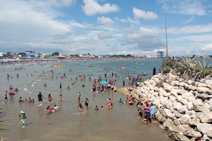 En General Villamil Playas ha disminuido la presencia de salvavidas, quienes denunciaron que no tienen recursos.
