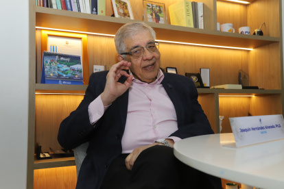 El rector de la Universidad Ecotec advierte sobre posibles riesgos ante conflicto entre Estados Unidos y Venezuela.