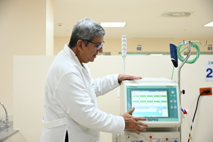 El Instituto Ecuatoriano de Seguridad Social (IESS) anunció la incorporación de 29 nuevas máquinas de hemodiálisis en el Hospital Los Ceibos.