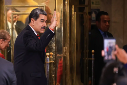 Nicolás Maduro acusó a Donald Trump de promover un plan militar contra Venezuela durante un acto en Caracas.