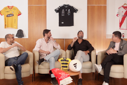 (De izq. a der.) Sttefano Dueñas, José Carlos Crespo, Daniel Navas y Esteban Dreer conforman el panel de El Jueguito.