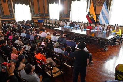 Representantes de organizaciones barriales de Guayaquil mantuvieron una reunión con concejales.