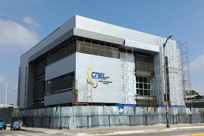 Según el artículo 447 numeral 7 del Código del Trabajo, todos los trabajadores están obligados a aportar el 1% de su remuneración a la organización sindical.