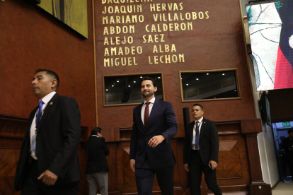 Niels Olsen destaca la fiscalización de 12 procesos en educación, salud y transparencia en sus primeros 100 días