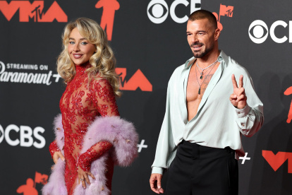 Sabrina Carpenter y Ricky Martin