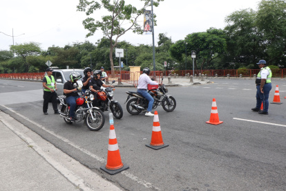 ATM, Avenida Barcelona