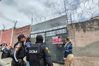 Clausuran clínica clandestina en La Ferroviaria Alta y encuentran a un adulto mayor que fue reportado como desaparecido.