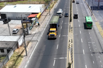 Un contraflujo en la av. Oswaldo Guayamín se aplicará por los trabajos que realiza la Epmmop.