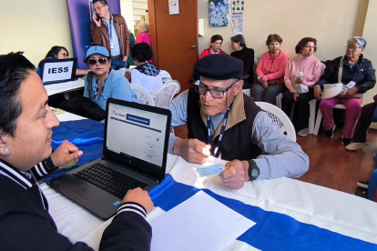 Dirigentes de afiliados y especialistas hablan de la necesidad de una reforma a la Seguridad Social, que no se concreta.