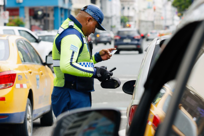 Duración del cierre: La avenida Malecón permanecerá cerrada 12 horas este jueves 11 de septiembre, desde la madrugada hasta el mediodía.
