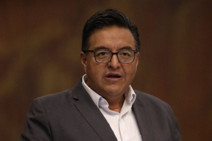 Franklin Samaniego advirtió que la falta de pagos amenaza la vida de pacientes renales en el país