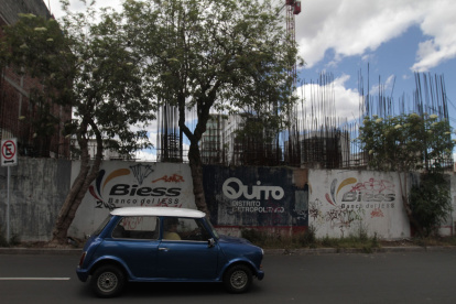 Una de las obras del BIESS que todavía no se termina.