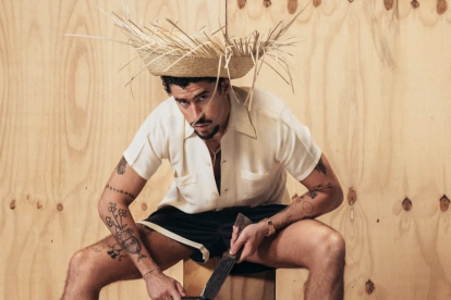 Bad Bunny lidera los Billboard Latinos 2025 con 27 nominaciones, seguido por Karol G y Peso Pluma.