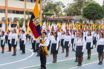 Cada 26 de septiembre se conmemora el Día de la Bandera Nacional y se realiza el juramento a la bandera en todos los establecimientos educativos del país.