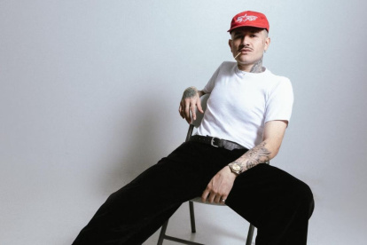 Kapo tiene 27 años.