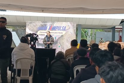 La ministra Inés Manzano explicó que las responsabilidades administrativas deberán recaer sobre las instituciones que rechazan el proyecto Loma Larga.