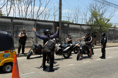 Tras la llamada al 911, los policías deben ser los primeros en acudir a robos, asaltos, homicidios y emergencias, aunque la ciudadanía cuestiona su capacidad de respuesta ante el alto nivel de violencia.