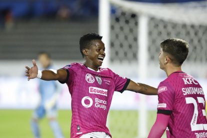 Juanito registra 3 goles y 4 asistencias en 19 partidos con Independiente en la LigaPro 2025. Su equipo ha logrado el 72.84 % de los puntos en el torneo.