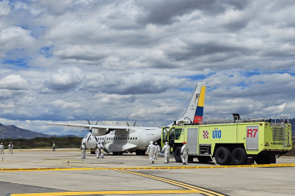 Un simulacro de emergencia se realiza en el Aeropuerto Mariscal Sucre, el 13 de septiembre de 2025.