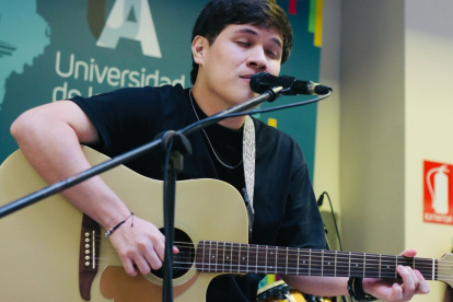 “Para Nada”, la producción musical corta de Darlyn Torres que marca un antes y un después en la escena nacional con folk pop