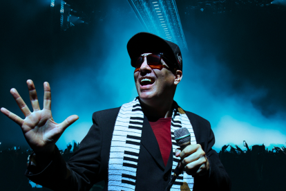 Mike Albornoz, músico ecuatoriano, falleció.