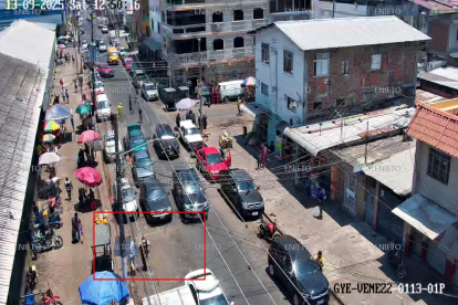 El hecho ocurrió en la plazoleta Gómez Rendón, donde personal de seguridad contuvo a la multitud hasta la llegada de la Policía.