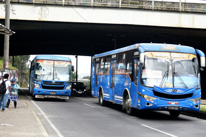 Congestión vehicular en la avenida Naciones Unidas, una de las zonas más afectadas este 15 de septiembre en Quito.