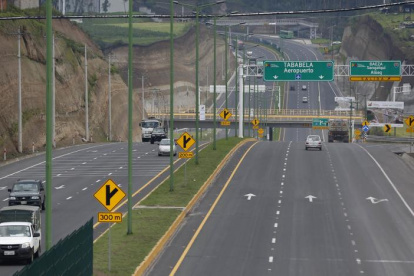 El gobierno construirá 12 nuevas zonas de descanso en el tramo de la vía E35, entre Tungurahua y Pichincha, para beneficiar a los transportistas.