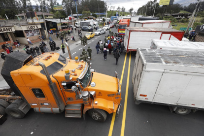 El Gobierno Nacional entrega compensaciones para transportistas, tras la subida del galón del diésel