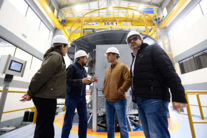 Xavier Bermúdez (d), gobernador del Azuay, se refirió a la supuesta suspención del proyecto Loma Larga en Quimsacocha.