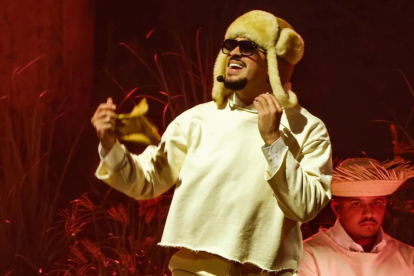 Bad Bunny durante uno de sus conciertos en San Juan como parte de su residencia 2025 en Puerto Rico.