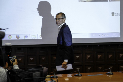 El presidente de Colombia, Gustavo Petro anunció que el exvicepresidente ecuatoriano Jorge Glas obtuvo la nacionalidad colombiana.