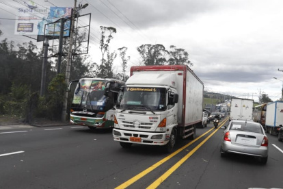 Desde las 16:00 del 15 de septiembre, la circulación vehicular se normalizó en la av. Panamericana Sur, en el sector de Tambillo, luego de la protesta por la eliminación del subsidio al diésel.