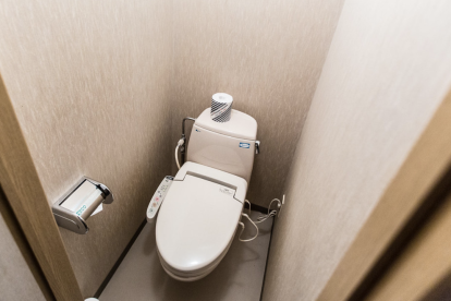 Los washlets ofrecen lavado, secado y control de temperatura, marcando una nueva era en la higiene personal.