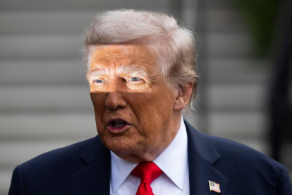 El presidente Donald Trump demandó al The New York Times por una serie de artículos en su contra.