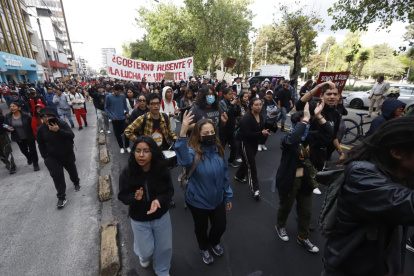 Estudiantes y otras organizaciones sociales salieron desde la av. América.