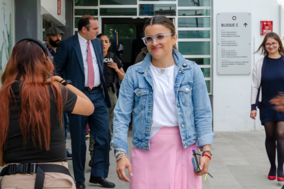 La vicepresidenta de Ecuador, María José Pinto, despacha desde Otavalo.