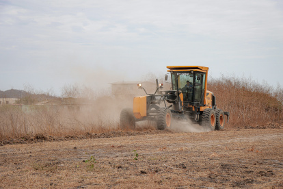 La terminal terrestre de General Villamil Playas se construye en el ingreso al cantón.