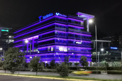 Telefónica (Otecel) opera actualmente con 5,2 millones de clientes (28 % del mercado, según datos de la Arcotel).