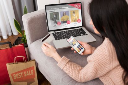 Las compras impulsivas en plataformas como Temu, Shein y Amazon representan otro componente importante de estos gastos hormiga digitales.