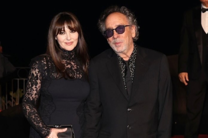 Monica Bellucci y Tim Burton en la alfombra roja del festiva de Taormina, donde ella recibió un premio por los 25 años de Malèna.