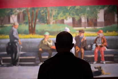 El artista ha trabajado con diversos estilos y técnicas, como el dibujo, la pintura, la escultura y el grabado.