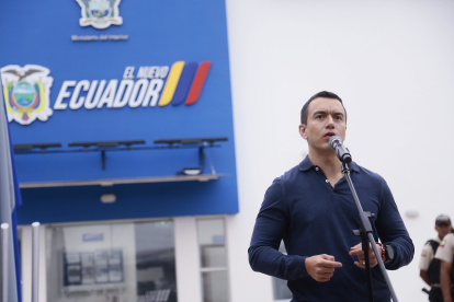 El presidente Daniel Noboa en entrega de UPC  la Policía Nacional.